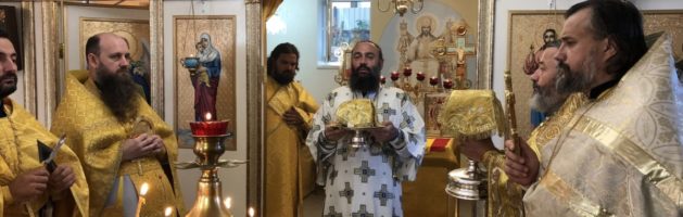 Божественную Литургию в храме возглавил Высокопреосвященнейший Тихон, архиепископ Майкопский и Адыгейский